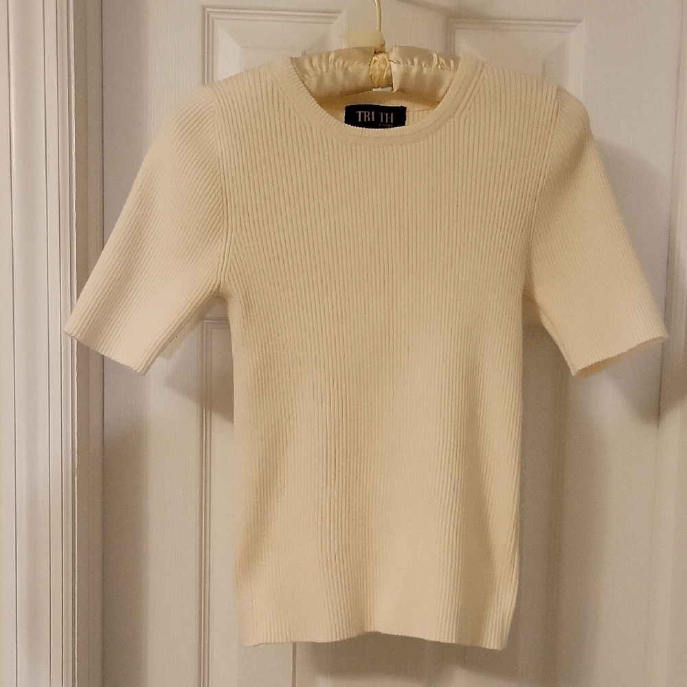 Truth Cream Ribbed Short Sleeve Top